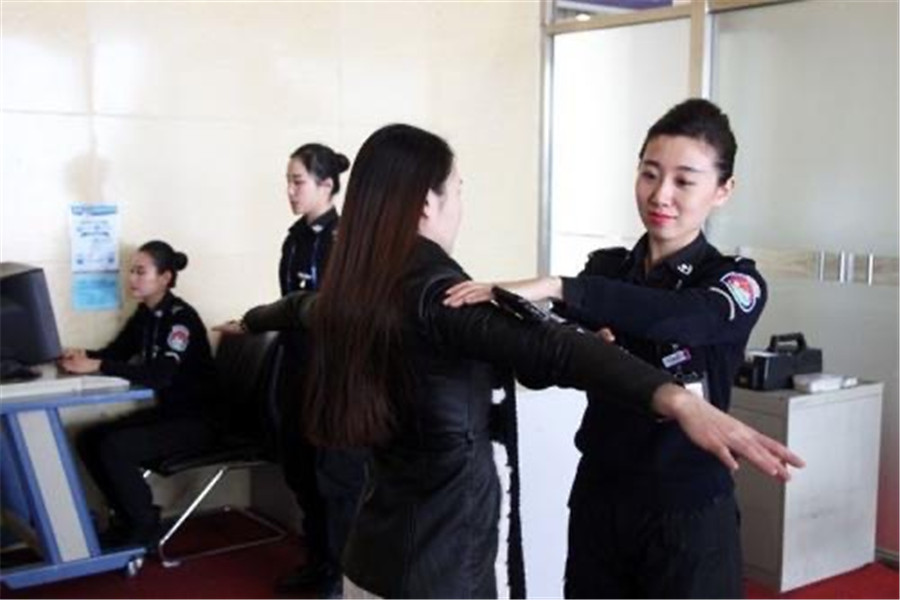 �����׶��C(j��)��(ch��ng)