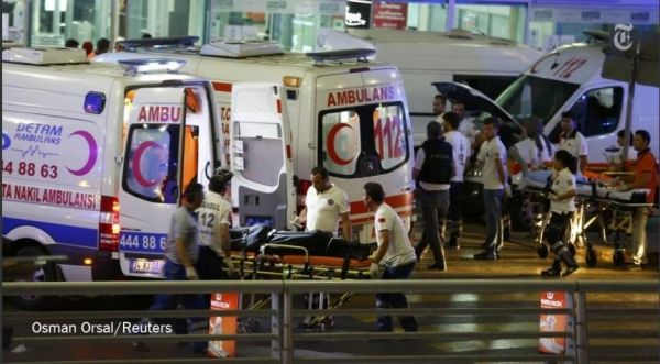 土耳其最大機(jī)場(chǎng)發(fā)生自殺式爆炸 超50人遇難 土耳其最大機(jī)場(chǎng)發(fā)生自殺式爆炸 超50人遇難